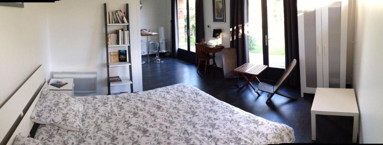 Chambre D'Hotes Du Clos Bamboo Мериньяк Экстерьер фото